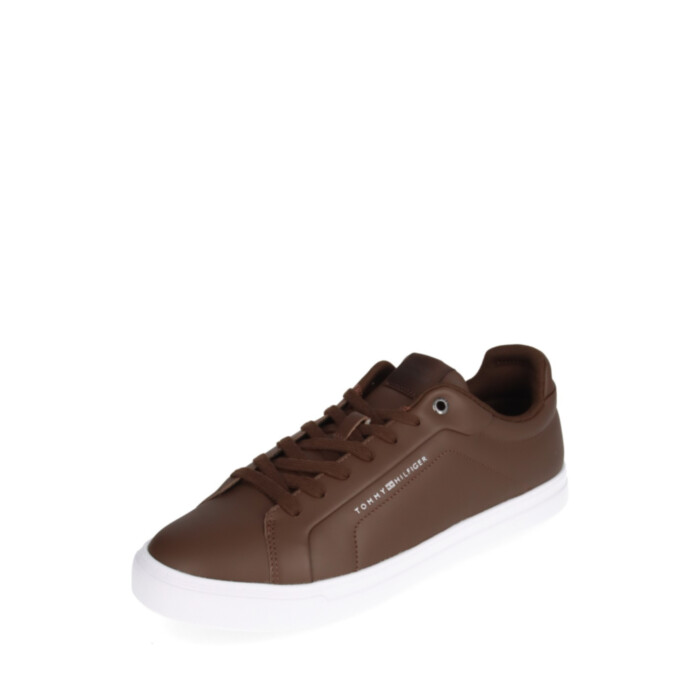 Tommy Hilfiger tossud