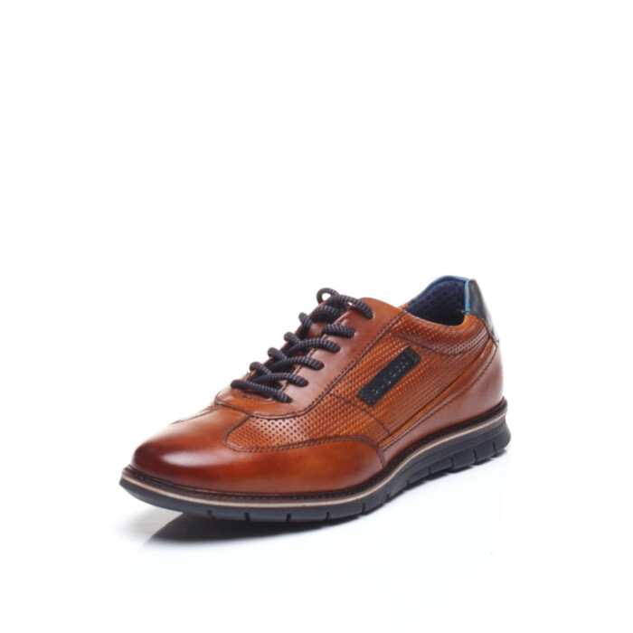 casual shoes Bugatti