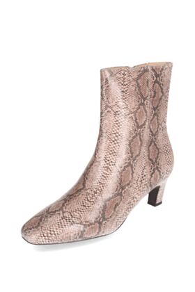 Peter Kaiser  Poolsaapad