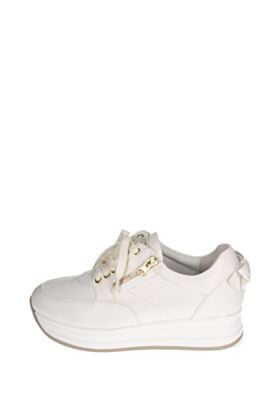 HITTA Spordijalatsid