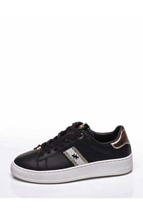 Mexx Spordijalatsid