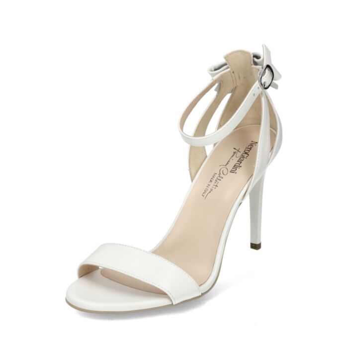 NeroGiardini Suvekingad