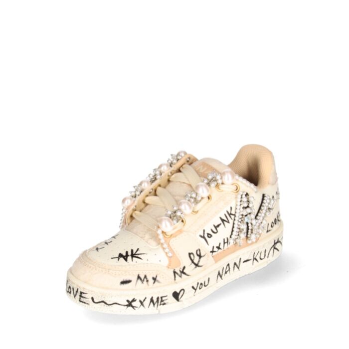 Nan-Ku Spordijalatsid